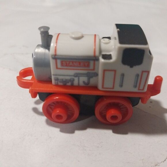 Mattel Toys 24 Thomas Friends Minis Classic Stanley Train Engine mattel-toys-24-thomas-friends-minis-classic-stanley-train-engine
